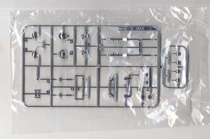 Aoshima 06230 1/12 4C4 Vmax '0 - Model Kit Aoshima recension och pris