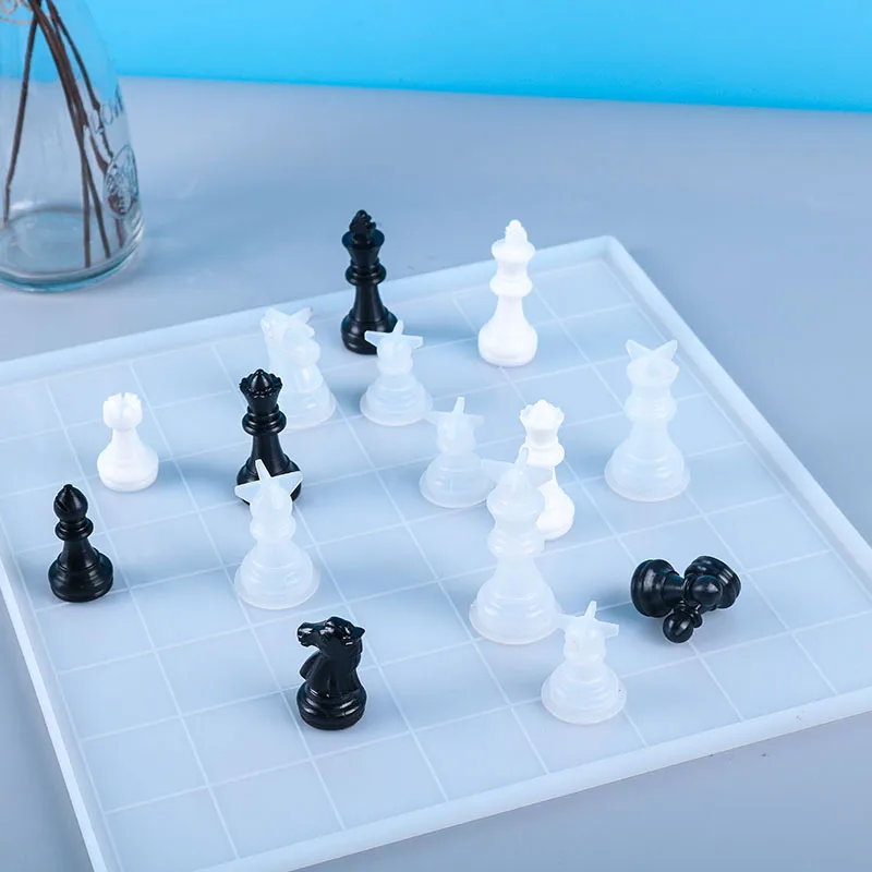 Top Quality 2026New Chess Sili - Resin Kit Cast recension och pris