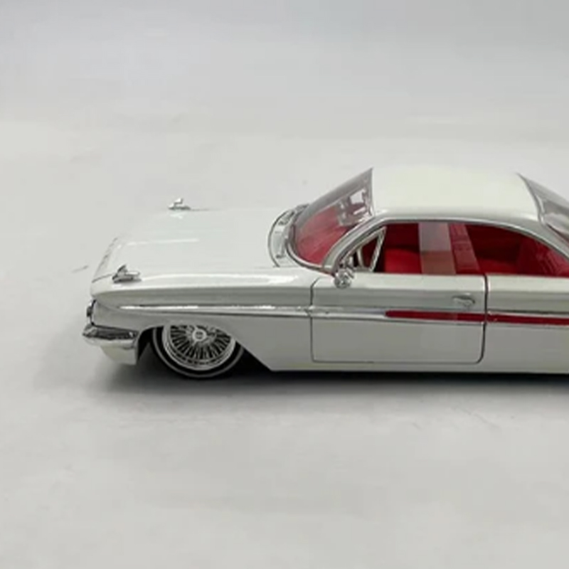JADA 1:24 Scale 1961 Impala Al - Model Kit Mustang recension och pris